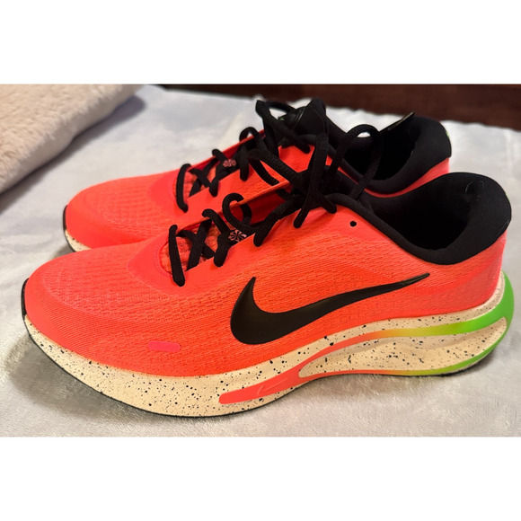Nike Womens Journey Run Neon Red Pink Running Shoes Sneakers Size 9.5 - Picture 1 of 8